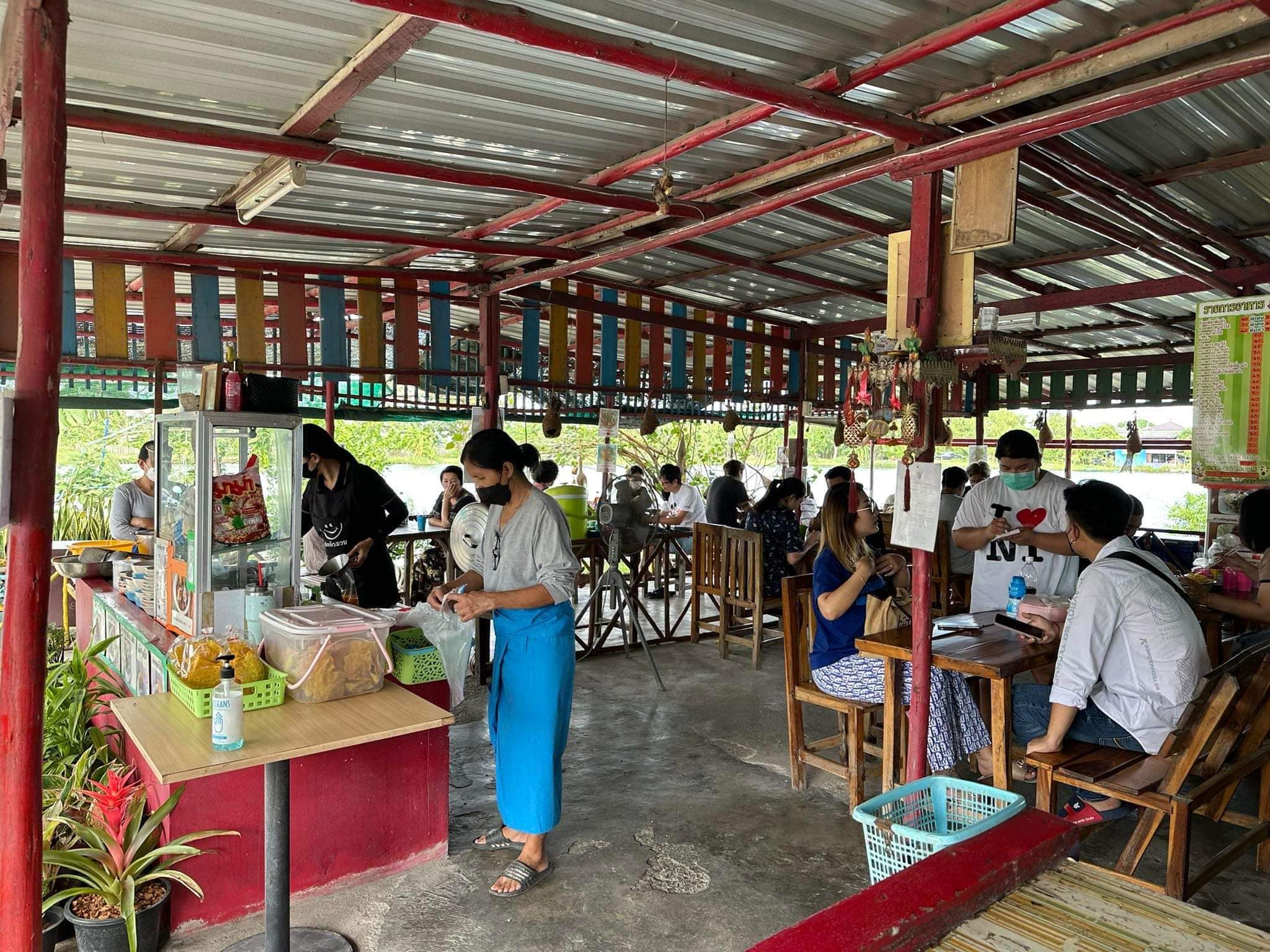 เตี๋ยวหมู เหลียวหลัง